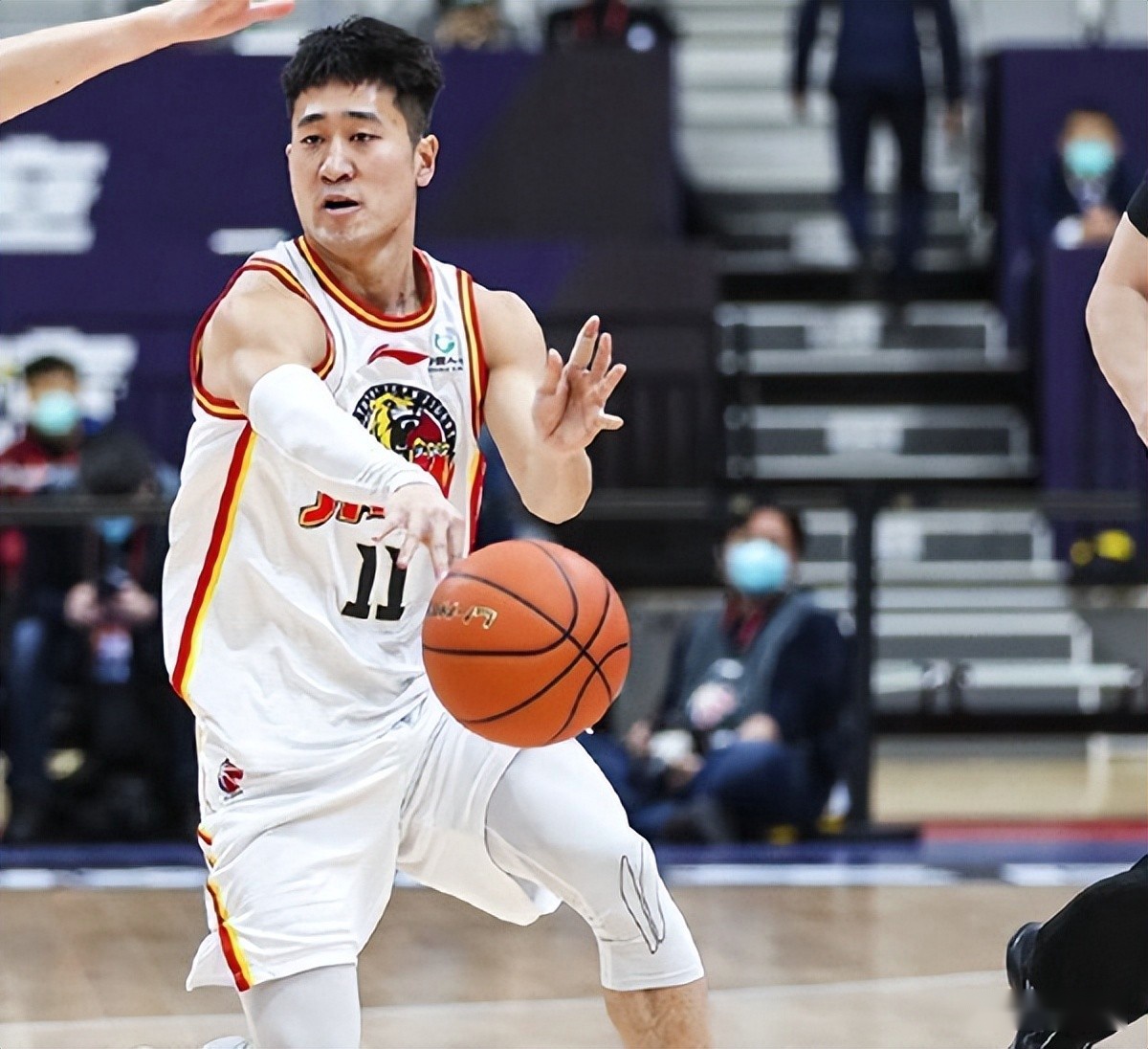 关于冲刺阶段CBA季后赛传出新动向，马德里竞技伤情更新，管理层表态：震撼外界，资深球员宣示担当的信息-爱游戏中国